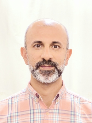 علیرضا کریمخانی