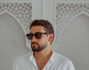 اپتیک آریا